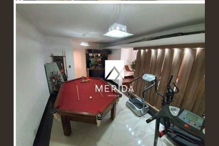 Casa à venda com 3 quartos, 266m² em Vila Gilda, Santo André