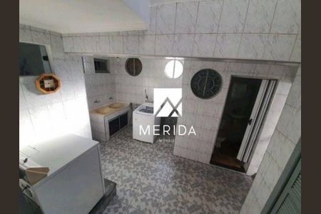 Casa à venda com 3 quartos, 266m² em Vila Gilda, Santo André