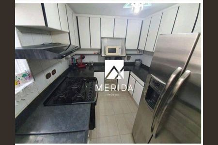 Casa à venda com 3 quartos, 266m² em Vila Gilda, Santo André