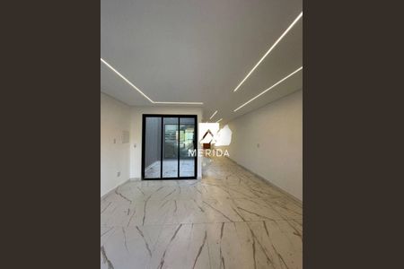 Casa à venda com 3 quartos, 380m² em Vila Alpina, Santo André