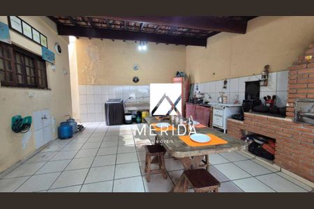 Casa à venda com 228m², 4 quartos e 5 vagas