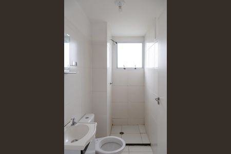 Banheiro de apartamento para alugar com 2 quartos, 44m² em Vila Nova Bonsucesso, Guarulhos