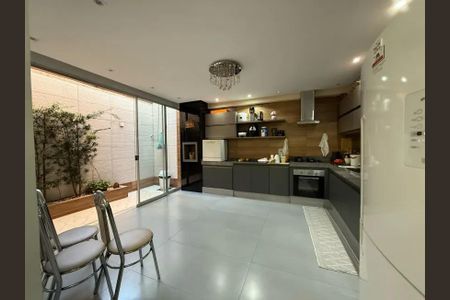 Casa de Condomínio para alugar com 3 quartos, 150m² em Parque Amazonia, Goiânia