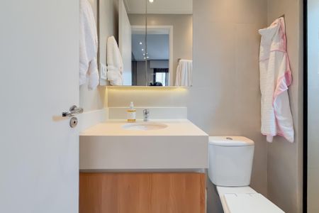 Apartamento à venda com 58m², 2 quartos e 1 vaga Apartamento à venda com 58m², 2 quartos e 1 vagaBanheiro da Suíte