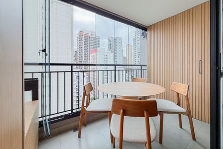 Apartamento à venda com 58m², 2 quartos e 1 vaga Apartamento à venda com 58m², 2 quartos e 1 vagaSala - Varanda