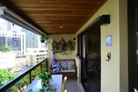 Apartamento para alugar com 88m², 2 quartos e 1 vagaVaranda