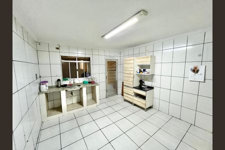 Casa à venda com 160m², 3 quartos e 1 vaga Casa à venda com 160m², 3 quartos e 1 vagaCozinha
