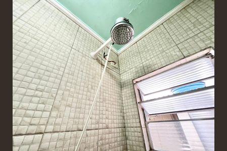 Casa à venda com 160m², 3 quartos e 1 vaga Casa à venda com 160m², 3 quartos e 1 vagaBanheiro