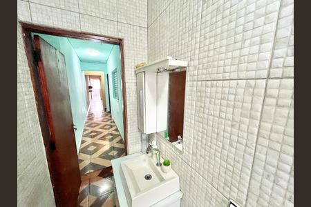 Casa à venda com 160m², 3 quartos e 1 vaga Casa à venda com 160m², 3 quartos e 1 vagaBanheiro