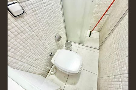 Casa à venda com 160m², 3 quartos e 1 vaga Casa à venda com 160m², 3 quartos e 1 vagaBanheiro