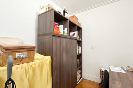 Apartamento à venda com 107m², 3 quartos e 2 vagasEscritório