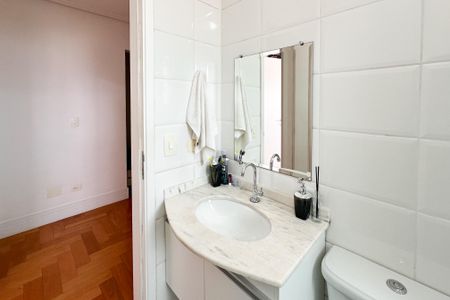 Apartamento à venda com 107m², 3 quartos e 2 vagasBanheiro da Suíte 1