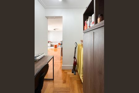 Apartamento à venda com 107m², 3 quartos e 2 vagasEscritório
