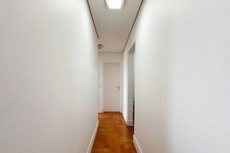 Apartamento à venda com 107m², 3 quartos e 2 vagasAcesso aos Quartos