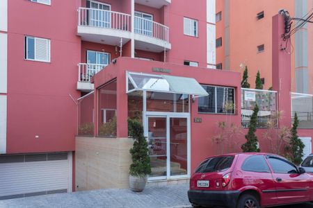 Apartamento à venda com 65m², 2 quartos e 1 vaga Apartamento à venda com 65m², 2 quartos e 1 vagaFachada