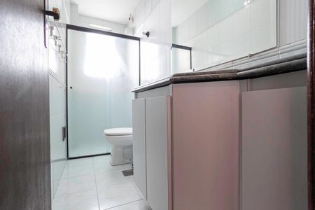 Apartamento para alugar com 132m², 4 quartos e 2 vagas Apartamento para alugar com 132m², 4 quartos e 2 vagasBanheiro social