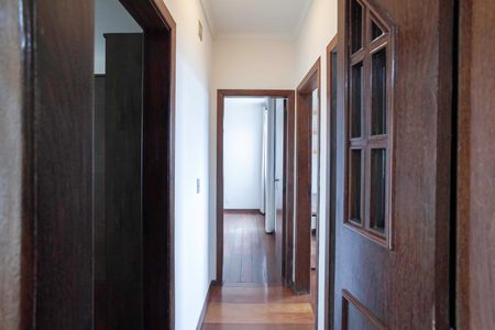 Apartamento para alugar com 132m², 4 quartos e 2 vagas Apartamento para alugar com 132m², 4 quartos e 2 vagasCorredor