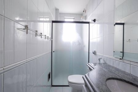 Apartamento para alugar com 132m², 4 quartos e 2 vagas Apartamento para alugar com 132m², 4 quartos e 2 vagasBanheiro social