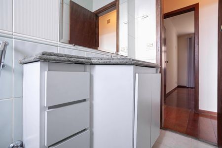 Apartamento para alugar com 132m², 4 quartos e 2 vagas Apartamento para alugar com 132m², 4 quartos e 2 vagasBanheiro social