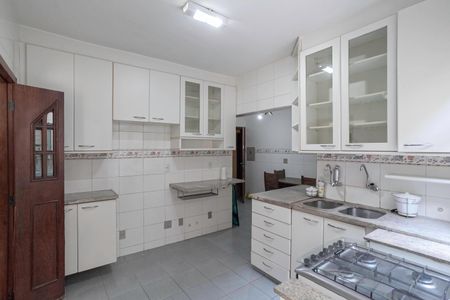 Apartamento para alugar com 132m², 4 quartos e 2 vagas Apartamento para alugar com 132m², 4 quartos e 2 vagasCozinha