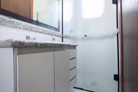 Apartamento para alugar com 132m², 4 quartos e 2 vagas Apartamento para alugar com 132m², 4 quartos e 2 vagasBanheiro da suíte