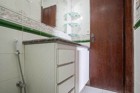 Apartamento para alugar com 132m², 4 quartos e 2 vagas Apartamento para alugar com 132m², 4 quartos e 2 vagasBanheiro da suíte 1