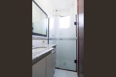 Apartamento para alugar com 132m², 4 quartos e 2 vagas Apartamento para alugar com 132m², 4 quartos e 2 vagasBanheiro da suíte