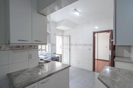Apartamento para alugar com 132m², 4 quartos e 2 vagas Apartamento para alugar com 132m², 4 quartos e 2 vagasCozinha