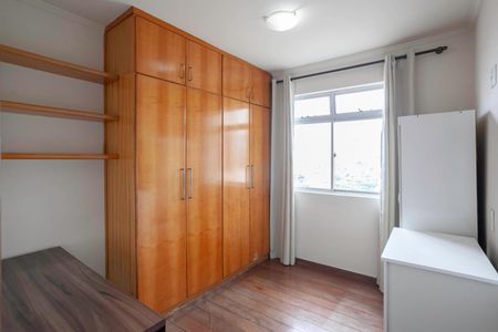 Apartamento para alugar com 132m², 4 quartos e 2 vagas Apartamento para alugar com 132m², 4 quartos e 2 vagasQuarto 2