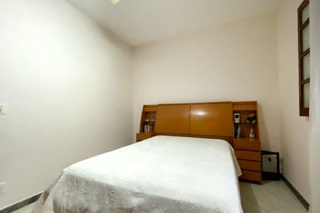 Casa à venda com 239m², 3 quartos e 2 vagas Casa à venda com 239m², 3 quartos e 2 vagasQuarto 1