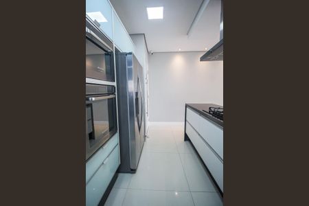 Apartamento à venda com 104m², 2 quartos e 2 vagasCozinha