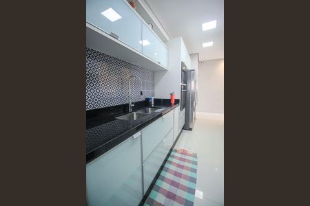 Apartamento à venda com 104m², 2 quartos e 2 vagasCozinha