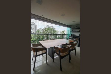 Apartamento à venda com 104m², 2 quartos e 2 vagasVaranda da Sala