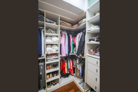 Apartamento à venda com 104m², 2 quartos e 2 vagasCloset da suíte