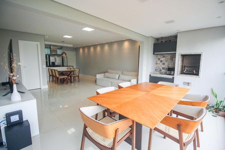 Apartamento à venda com 104m², 2 quartos e 2 vagasSala