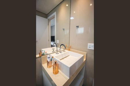 Apartamento à venda com 104m², 2 quartos e 2 vagasBanheiro da Suíte 1