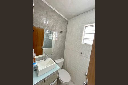 Casa para alugar com 200m², 5 quartos e 2 vagas Casa para alugar com 200m², 5 quartos e 2 vagasBanheiro