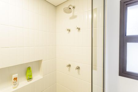 Apartamento para alugar com 53m², 1 quarto e sem vagaBanheiro da Suíte