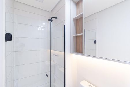 Apartamento para alugar com 46m², 2 quartos e 1 vaga Apartamento para alugar com 46m², 2 quartos e 1 vagaBanheiro da suíte