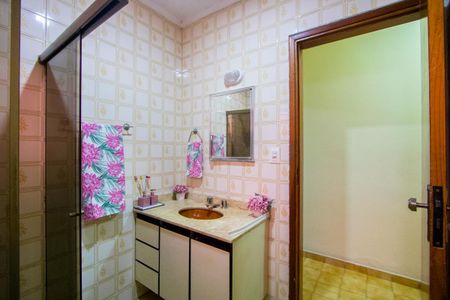 Casa para alugar com 132m², 2 quartos e 1 vagaBanheiro