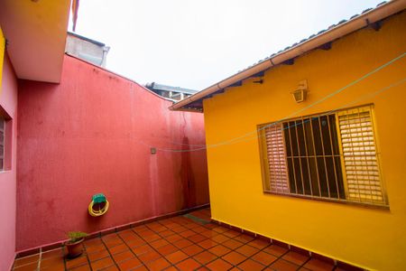 Casa para alugar com 132m², 2 quartos e 1 vagaQuintal