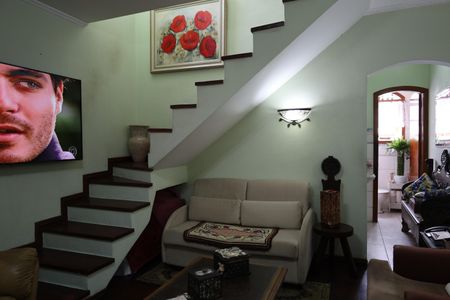 Casa à venda com 3 quartos, 100m² em Vila Constanca, São Paulo