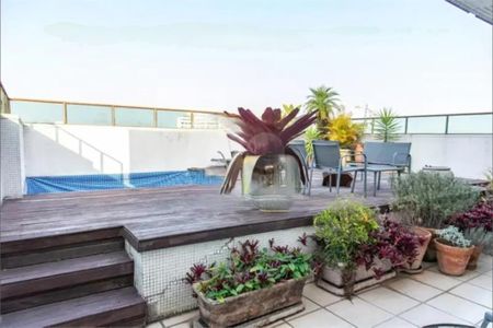 Apartamento à venda com 320m², 4 quartos e 3 vagas Apartamento à venda com 320m², 4 quartos e 3 vagasFoto 01