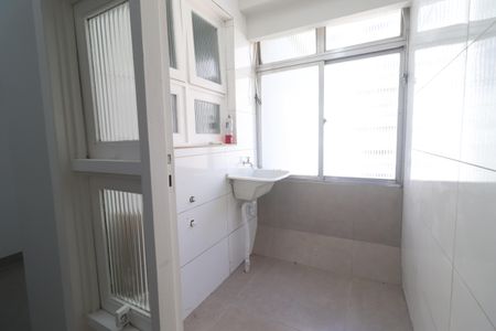 Apartamento à venda com 131m², 3 quartos e 2 vagasCozinha e Área de Serviço