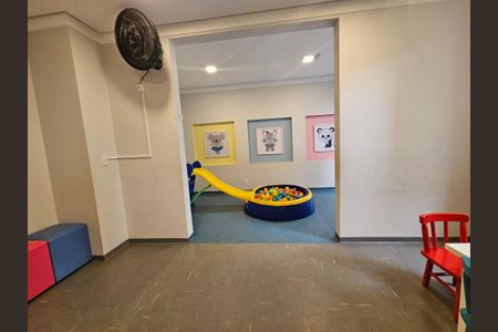 Apartamento à venda com 32m², 2 quartos e sem vaga Apartamento à venda com 32m², 2 quartos e sem vagaBrinquedoteca