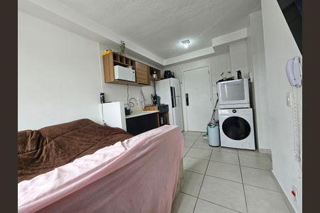 Sala/Cozinha de apartamento à venda com 2 quartos, 32m² em Vila Socorro, São Paulo
