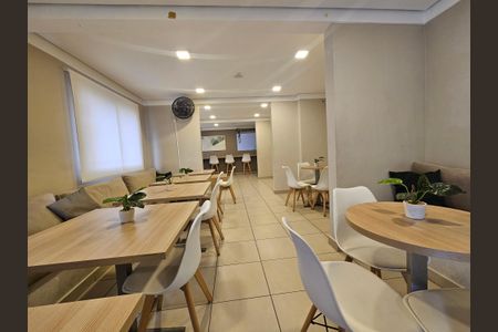 Apartamento à venda com 32m², 2 quartos e sem vaga Apartamento à venda com 32m², 2 quartos e sem vagaÁrea comum - Salão de festas