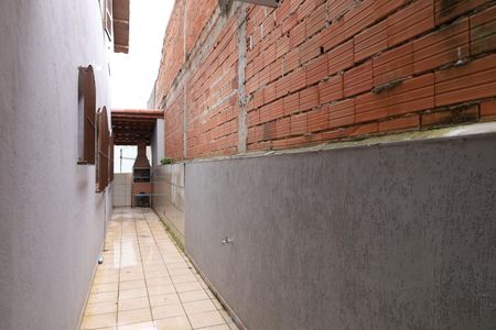 Casa para alugar com 150m², 4 quartos e 1 vagaCorredor externo