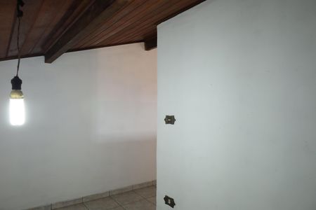 Casa para alugar com 150m², 4 quartos e 1 vagaSótão