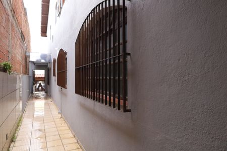 Casa para alugar com 150m², 4 quartos e 1 vagaCorredor externo